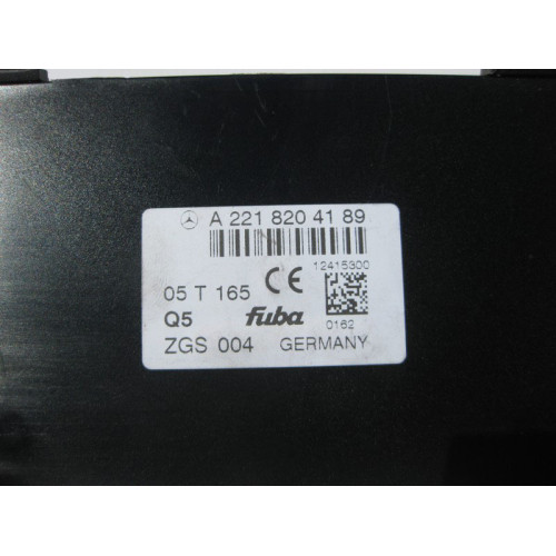 Mercedes-Benz A2218204189 Антенный усилитель S-Class W221