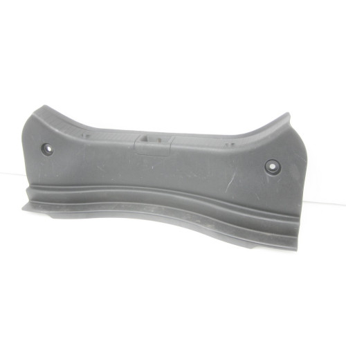 Mercedes-Benz A1176900044 9051 Пластиковая накладка борта багажника CLA C117
