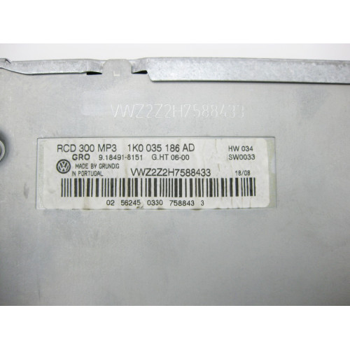VAG 1K0035186AD Магнитола штатная под радио AM/FM, MP3 VW Passat Touran