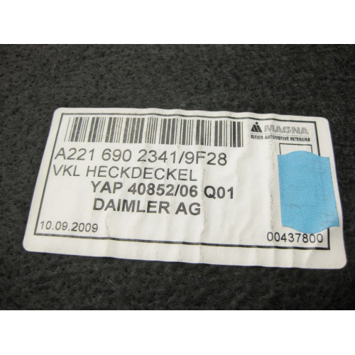 Mercedes-Benz A2216902341 9F28 Обшивка крышки багажника чёрная S-Class W221