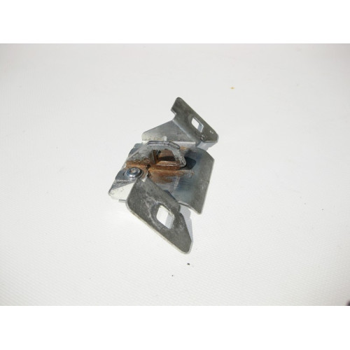Mercedes-Benz A2107500432 Петля - скоба - проушина замка багажника E-Class W210