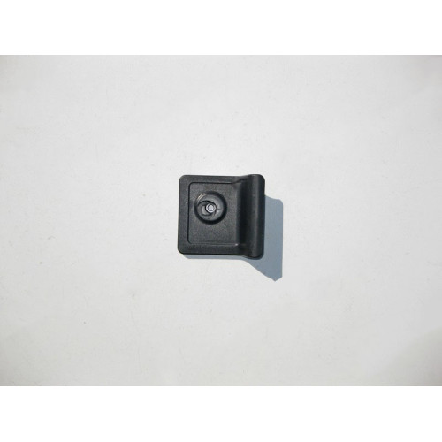 Mercedes-Benz A1647430629 Пластиковая крышка правого упора двери багажника GL X164