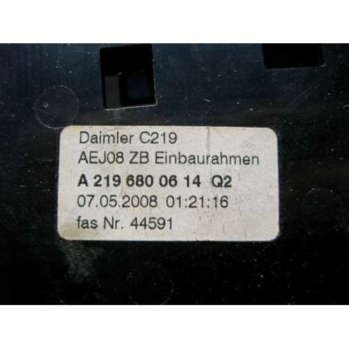 Mercedes-Benz A2196800614 Держатель - ящик CD ченджера CLS C219
