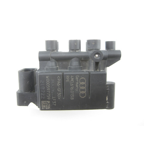 VAG 4M0616013B Air suspension valve block