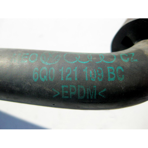 VAG 6Q0121109BC Шланг охлаждающей жидкости VW Polo