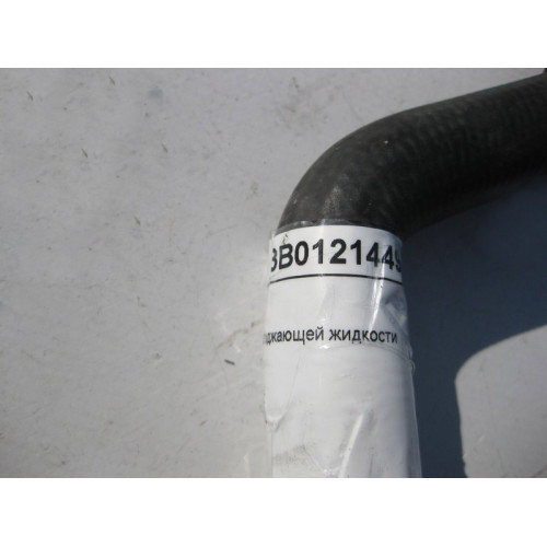 VAG 3B0121449J Патрубок охладжающей жидкости VW Passat B5