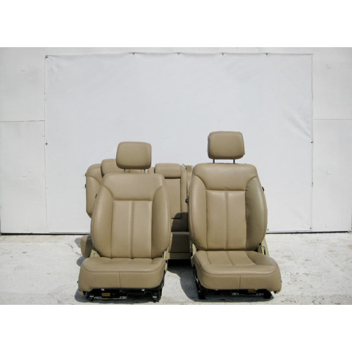 Mercedes-Benz Комплект бежевых кожзамовых сидений GL X164 (2006-2012)