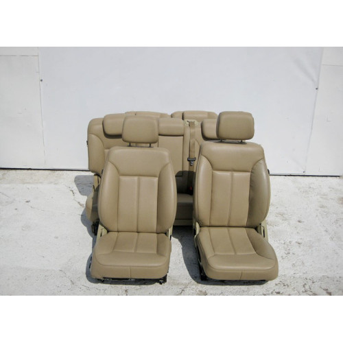 Mercedes-Benz Комплект бежевых кожзамовых сидений GL X164 (2006-2012)