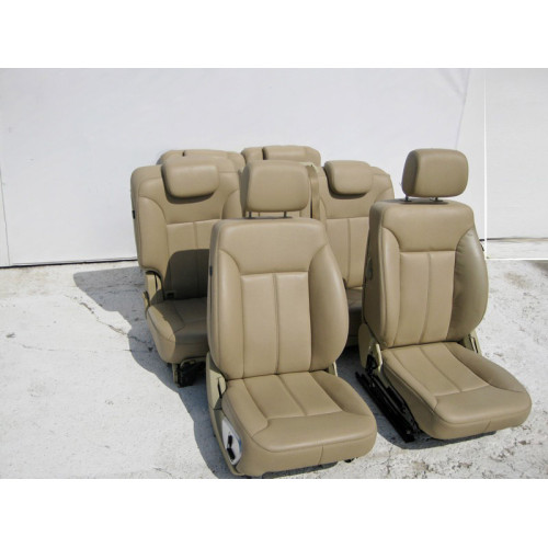 Mercedes-Benz Комплект бежевых кожзамовых сидений GL X164 (2006-2012)