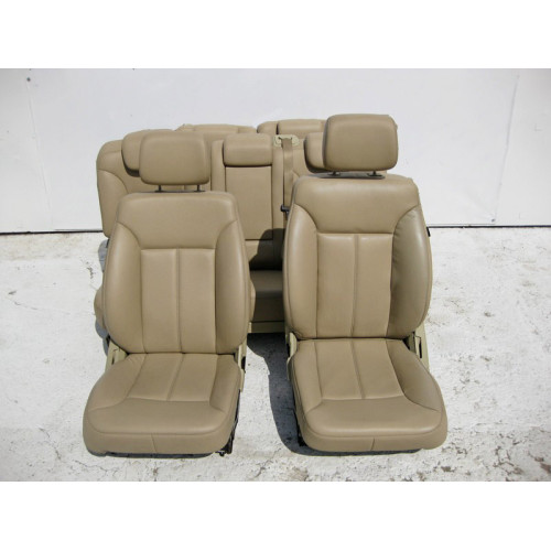Mercedes-Benz Комплект бежевых кожзамовых сидений GL X164 (2006-2012)