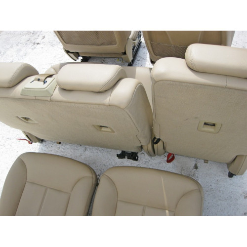Mercedes-Benz Комплект бежевых кожзамовых сидений GL X164 (2006-2012)