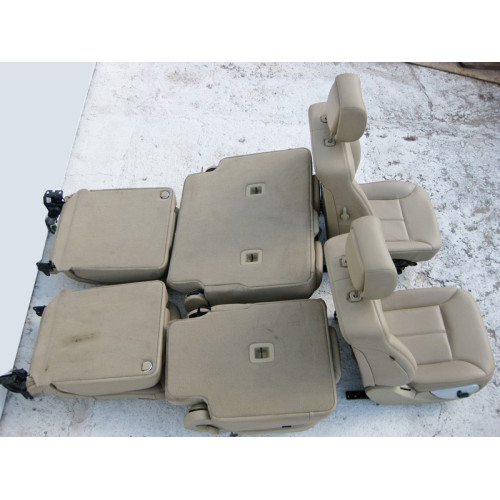 Mercedes-Benz Комплект бежевых кожзамовых сидений GL X164 (2006-2012)