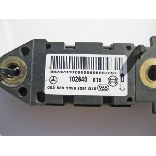 Mercedes-Benz A0028201326 Датчик удара Bosch SL R230 SLK R171 E-Class W211 CLS C219