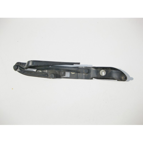 BMW 41628203278 Петля крышки багажника правая BMW 5-series E39