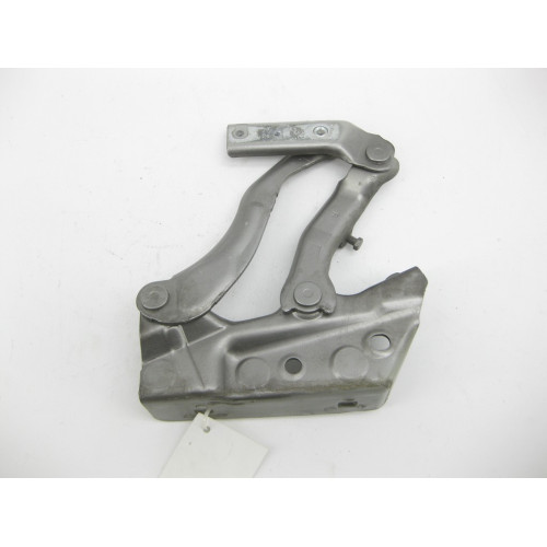 Mercedes-Benz A1698800428 Правая петля капота B-class W245