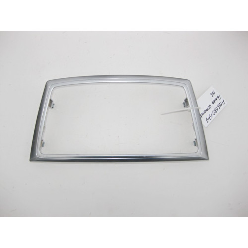 Mercedes-Benz A1666801917 Рамка вокруг аудиосистемы Сomand ML W166 GL X166