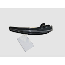 A0999067101 Повторитель поворотов левого зеркала C-Class W205 GLC X253 V-Class W447 EQC 293