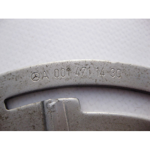 Mercedes-Benz A0014711430 Прижимное фиксирующее кольцо топливного насоса к баку