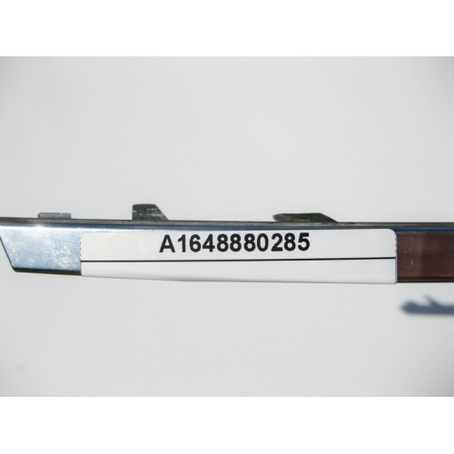 Mercedes-Benz A1648880285 Хром решётки радиатора правый верхний ML W164 до рестайлинг