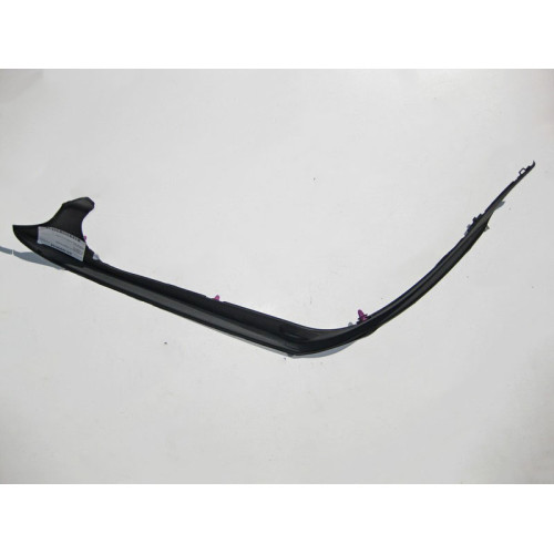 Mercedes-Benz A2136908104 Дефектная накладка проёма багажника левая E-Class W213