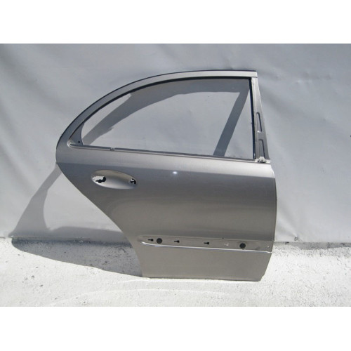 Mercedes-Benz A2117300205 Дверь задняя правая E-Class W211