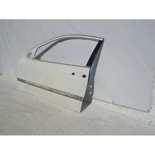 Mercedes-Benz A2037220509 Дверь левая C-Class Sportcoupe C203