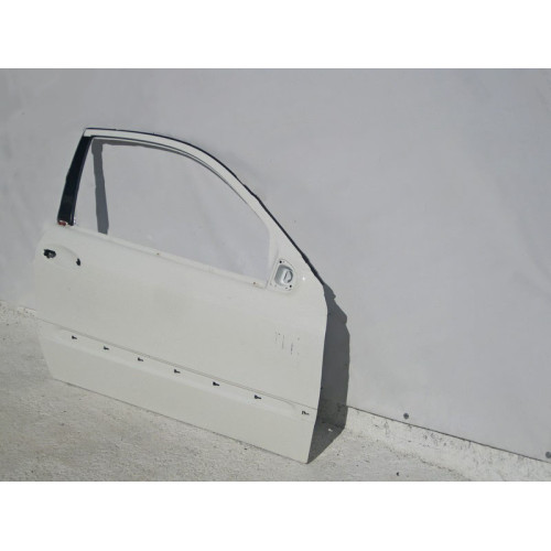 Mercedes-Benz A2037220609 Дверь правая C-Class Sportcoupe C203