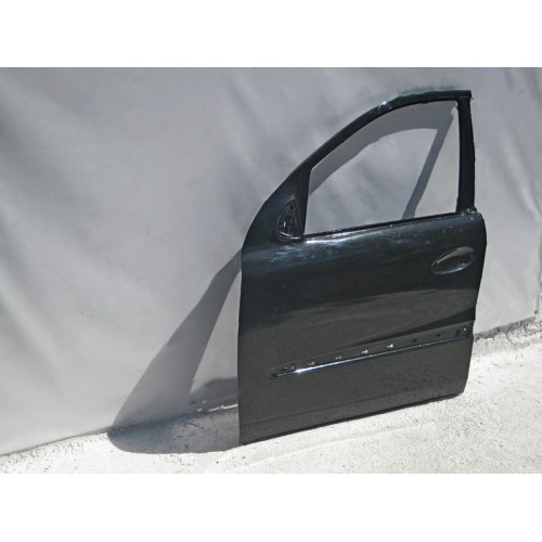 Mercedes-Benz A1647200105 Дверь передняя левая ML W164 GL X164