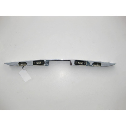 Mercedes-Benz A1647401093 Хром накладка двери багажника ML W164