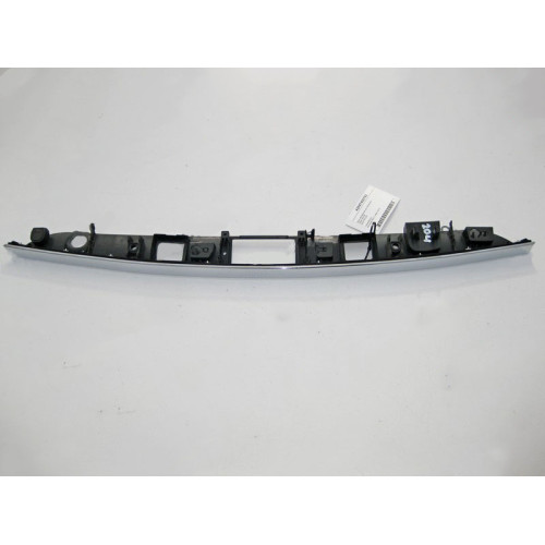 Mercedes-Benz A2047400793 Хром накладка крышки багажника C-Class W204