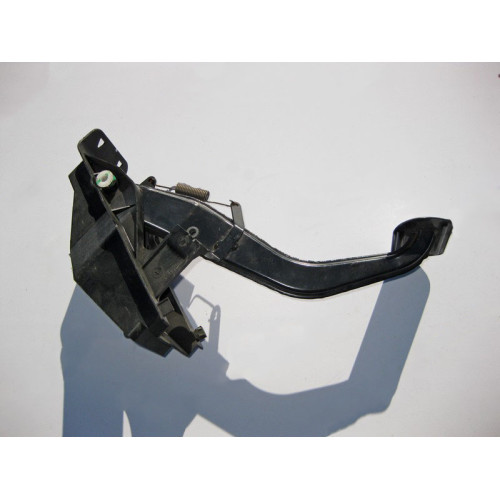 Mercedes-Benz A2202901718 Педаль тормоза с кронштейном S-Class W220