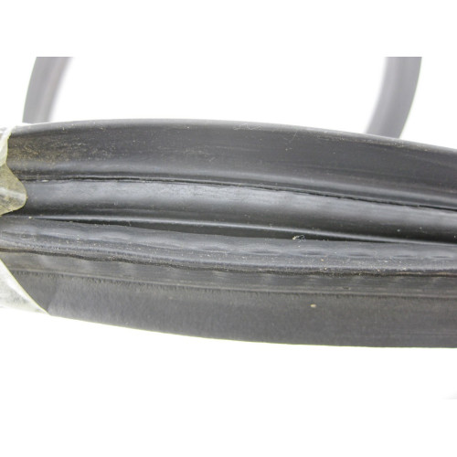 Mercedes-Benz A1647401178 Уплотнительная резинка крышки багажника ML W164
