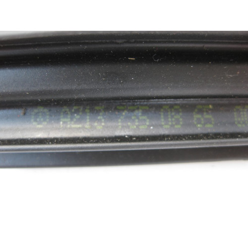 Mercedes-Benz A2137350865 Уплотнительная планка заднего правого стекла внутренняя E-Class W213