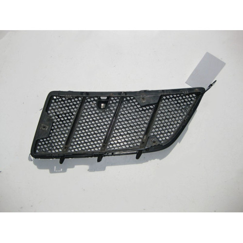 Mercedes-Benz A1648801405 Решётка капота верхняя правая ML W164 GL X164
