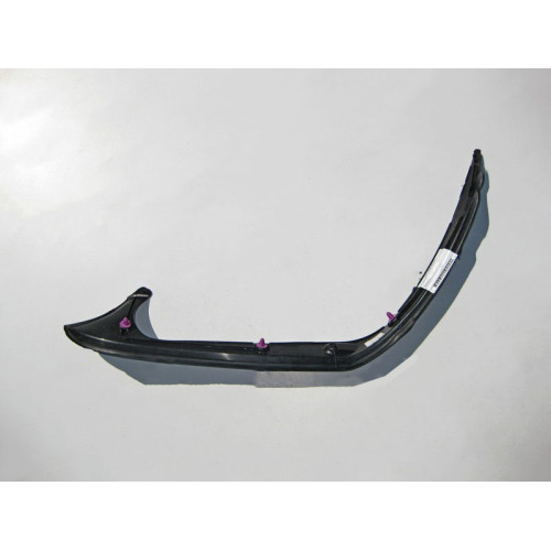 Mercedes-Benz A2136908204 Накладка проёма багажника правая E-Class W213