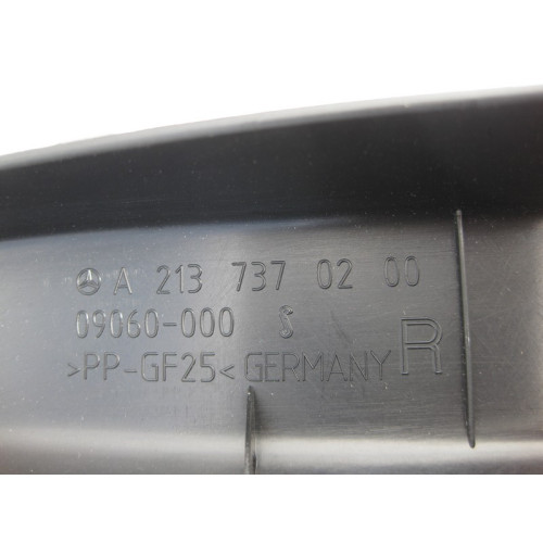 Mercedes-Benz A2137370200 9051 Обшивка рамы окна задней правой двери чёрная E-Class W213