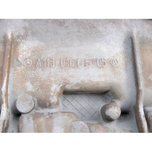 Mercedes-Benz A1130100430 Крышка правой ГБЦ для двигателей M113 V8 4.3 5.0л CLS C219 E-class W211 E-class S211 ML W164 R-class short W251 R-class long V251