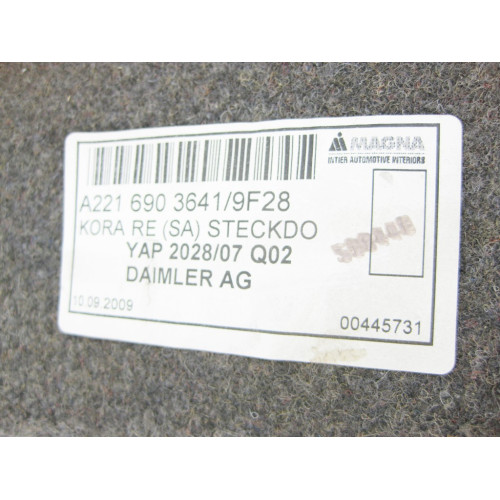 Mercedes-Benz A2216903641 9F28 Обшивка багажника правая черная с сеткой S-Class W221
