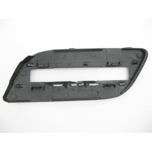 Mercedes-Benz A1668842122 Новая накладка ДХО в бампер левая ML W166