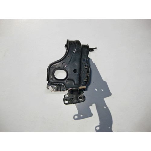 Mercedes-Benz A2036202495 Правый кронштейн усилителя бампера CL203 sportcoupe CLC C203