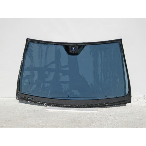 Mercedes-Benz 43R-001585 A2046706601 Windshield C-Class W204, small chip - sealed