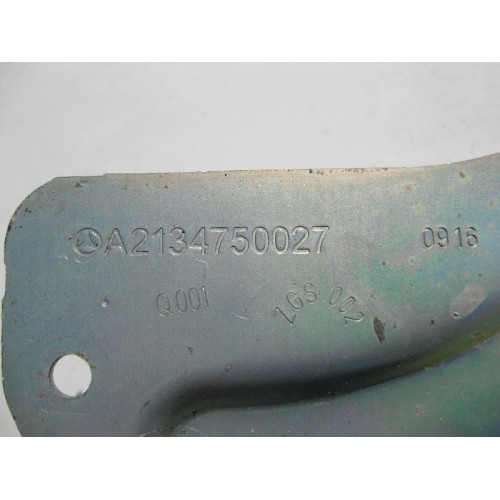 Mercedes-Benz A2134750027 Кронштейн бачка Adblue E-Class W213 CLS C257