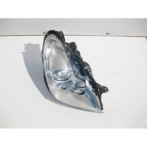 Mercedes-Benz A2198204461 Фара правая биксенон адаптивная CLS C219 USA
