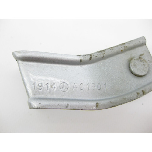 Mercedes-Benz A2518801914 Кронштейн переднего левого крыла R-Class W251