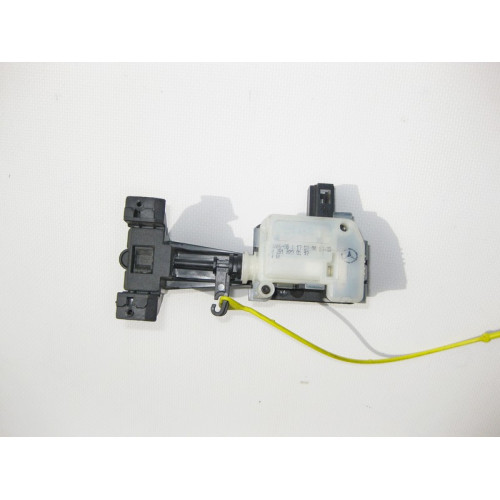 Mercedes-Benz A1648200172 Замок механизма лючка бензобака ML W164