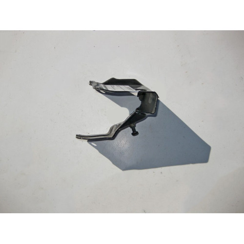 Mercedes-Benz A2206204714 Кронштейн левой фары на усилителе бампера S-Class W220