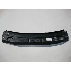 A1646200486 Верхняя поперечная планка над радиаторами ML W164 GL X164