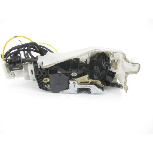 Mercedes-Benz A2207207235 Замок передней правой двери с Keyless-Go с дотяжкой S-Class W220