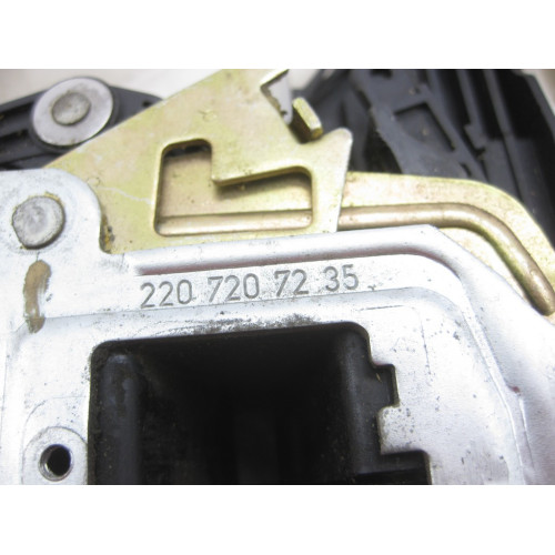 Mercedes-Benz A2207207235 Замок передней правой двери с Keyless-Go с дотяжкой S-Class W220