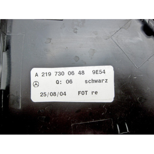 Mercedes-Benz A2197300648 9E54 Крышка черная под подлокотником карты задней правой двери CLS C219
